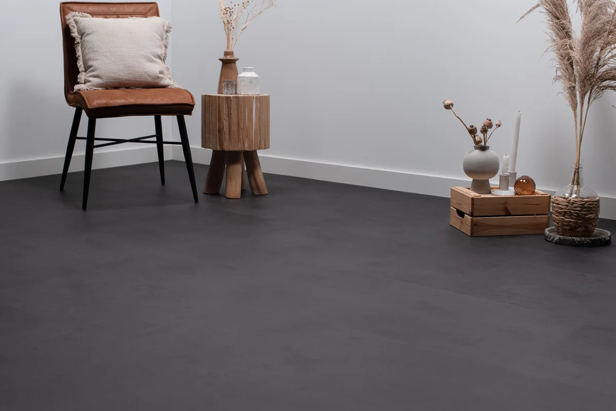 Floer Tegel Click PVC - Betonlook Zwart - Afbeelding 7